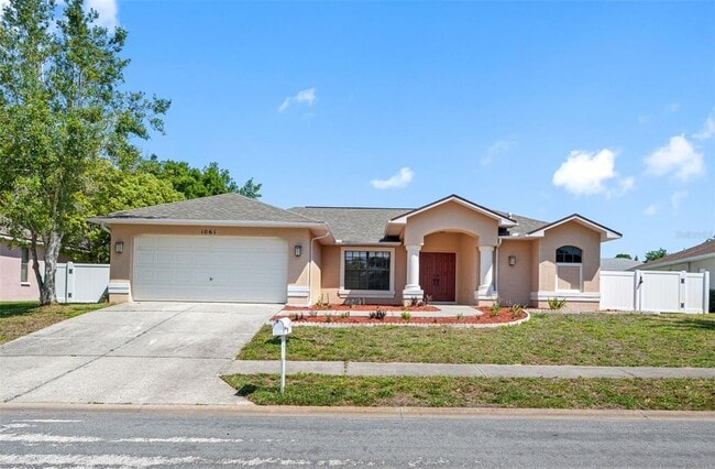 Building Photo - 1061 Archway Dr