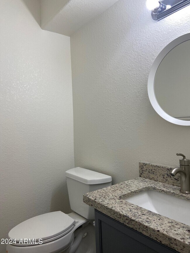 Foto del edificio - 16021 N 30th St