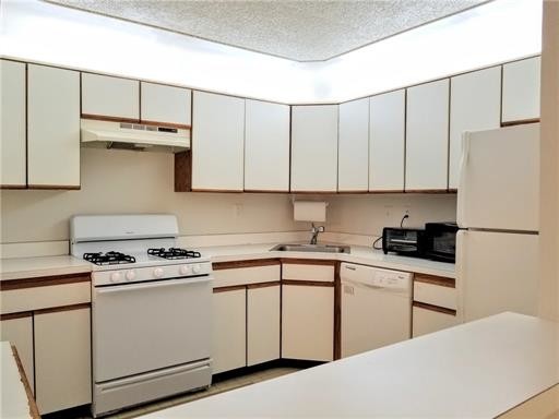 Building Photo - 311 Hampshire Ct