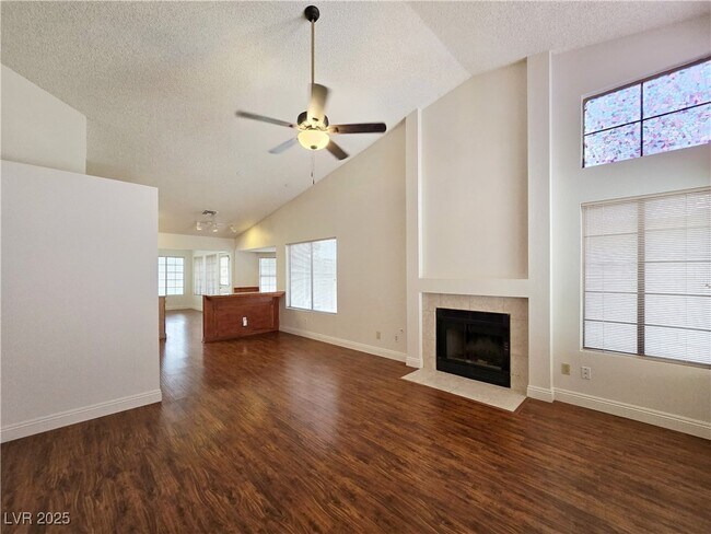 Foto del edificio - 1139 Placerville St