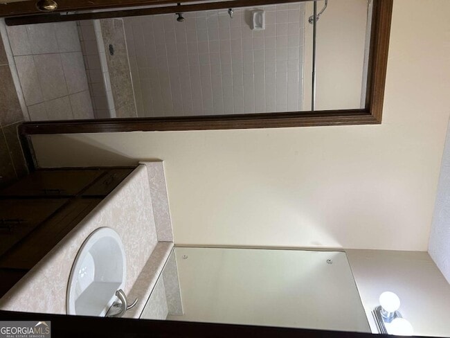 Foto del edificio - 1530 Oleander Ln SW