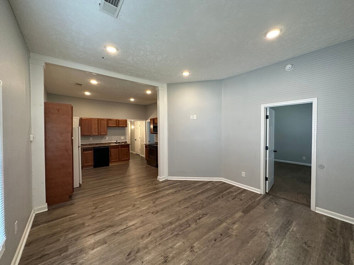 Foto principal - 420 W King St
