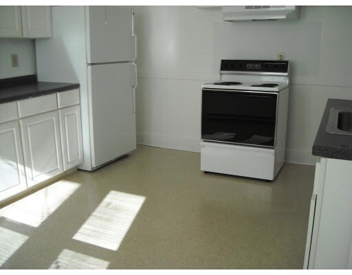 Foto del edificio - 409-411 Wilbraham Rd