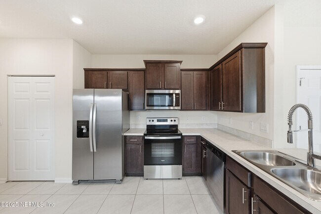 Foto del edificio - 908 Observatory Pkwy