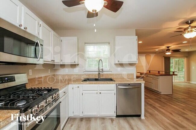 Foto del edificio - 7612 Summerchase Trail