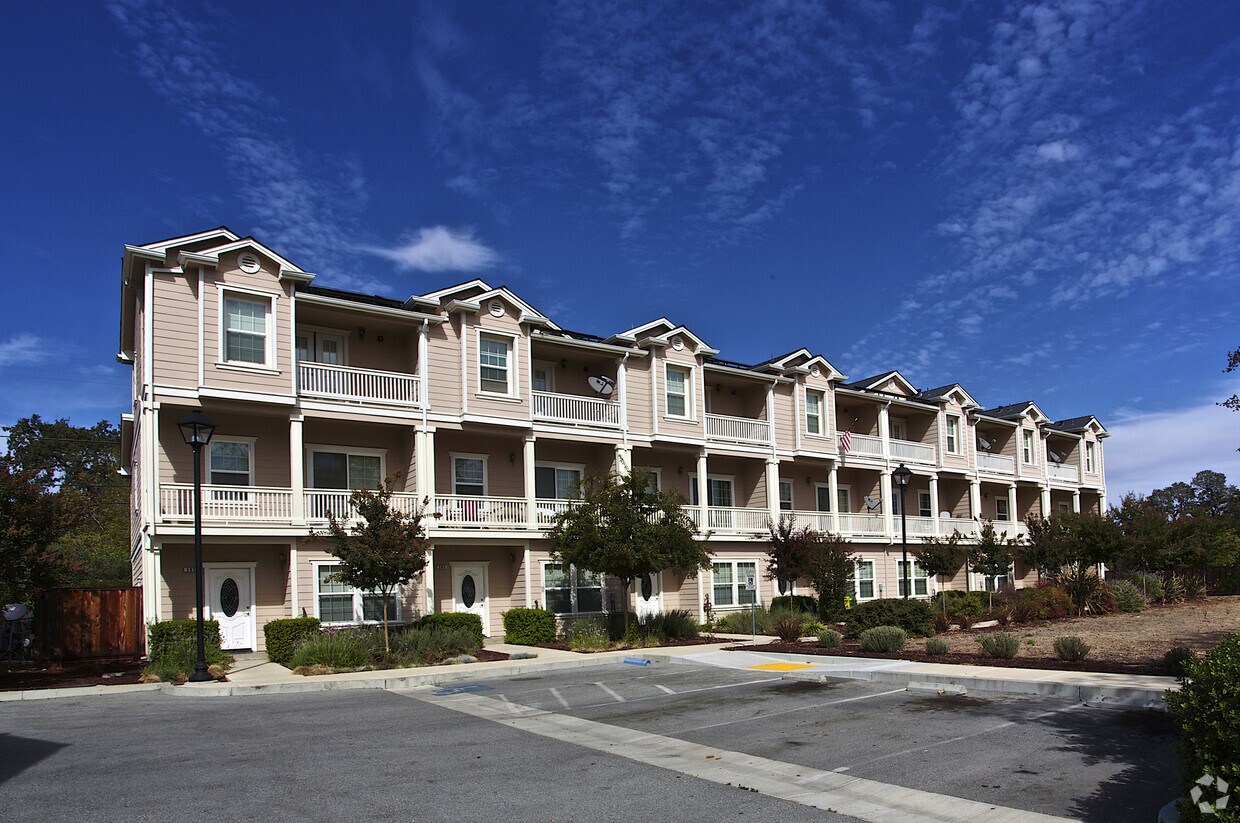 325395 Gurries Dr, Gilroy, CA 95020 Apartments in Gilroy, CA