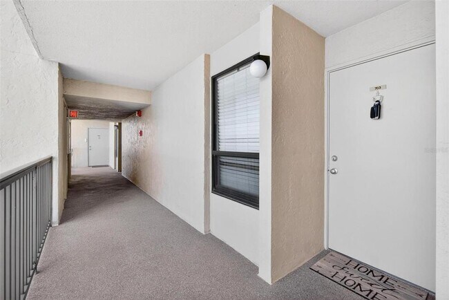 Building Photo - 2616 Cove Cay Dr