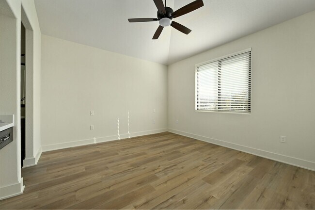 Foto del edificio - 109-111 Amberwood Ct
