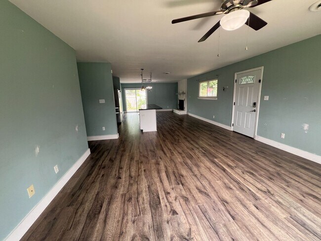 Foto del edificio - 200 N Willow Ln