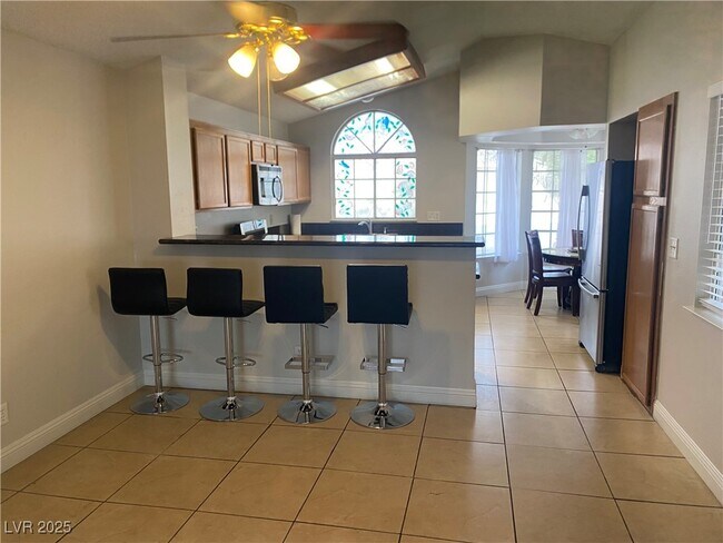 Foto del edificio - 2233 Placer Creek Ct