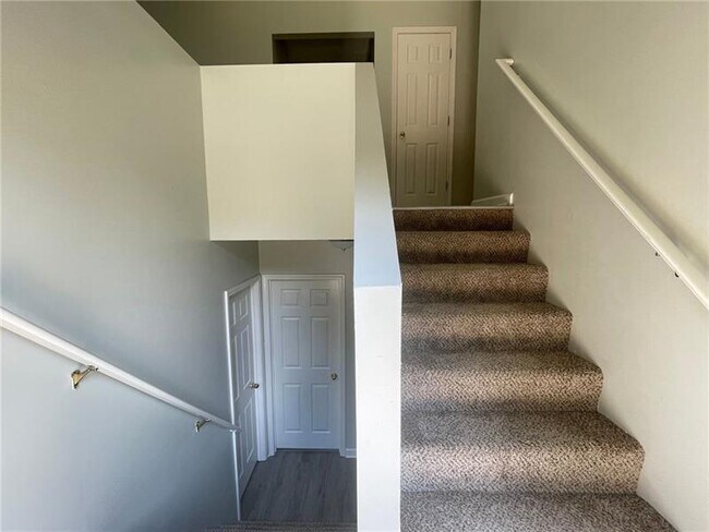 Foto del edificio - 4007 Chapman Dr