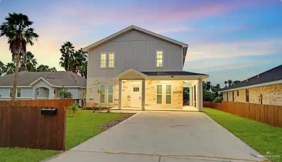 Foto principal - 529 Lake Point St
