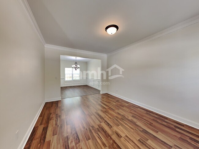 Foto del edificio - 6260 Cove Creek Dr