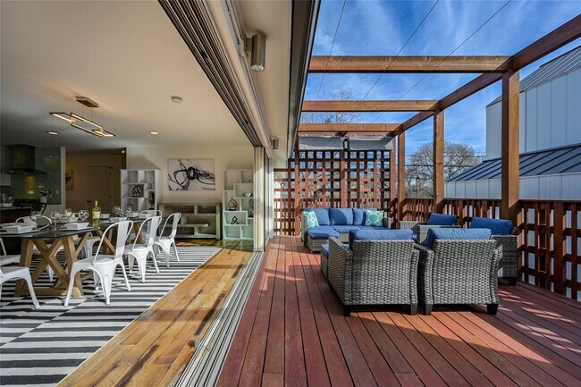 Foto del edificio - 2801 Cedarview Dr