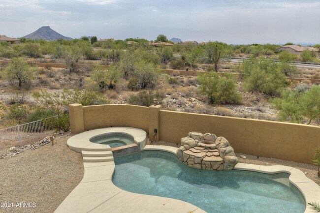 Foto del edificio - 11613 N 120th St