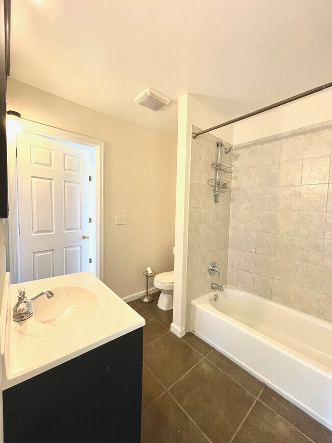 Bath Room 2 (master) - 2614 Ulysses St NE