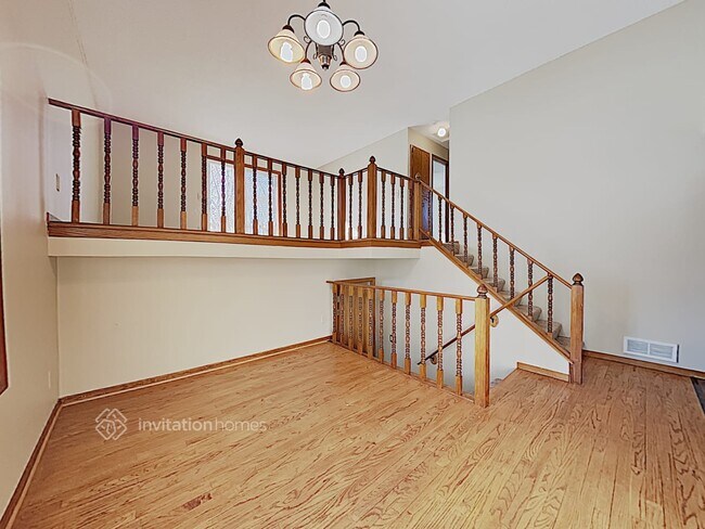 Building Photo - 9617 Wellington Ln N