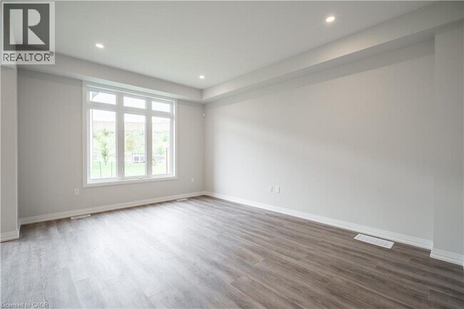 Photo du bâtiment - 4552 Portage Rd