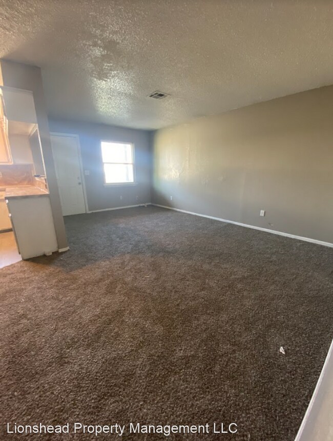 Building Photo - 2 br, 1 bath House - 2212 SW 30th