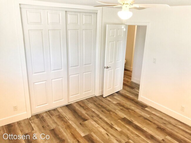 Building Photo - 2 br, 1 bath House - 14181 Arrow Blvd