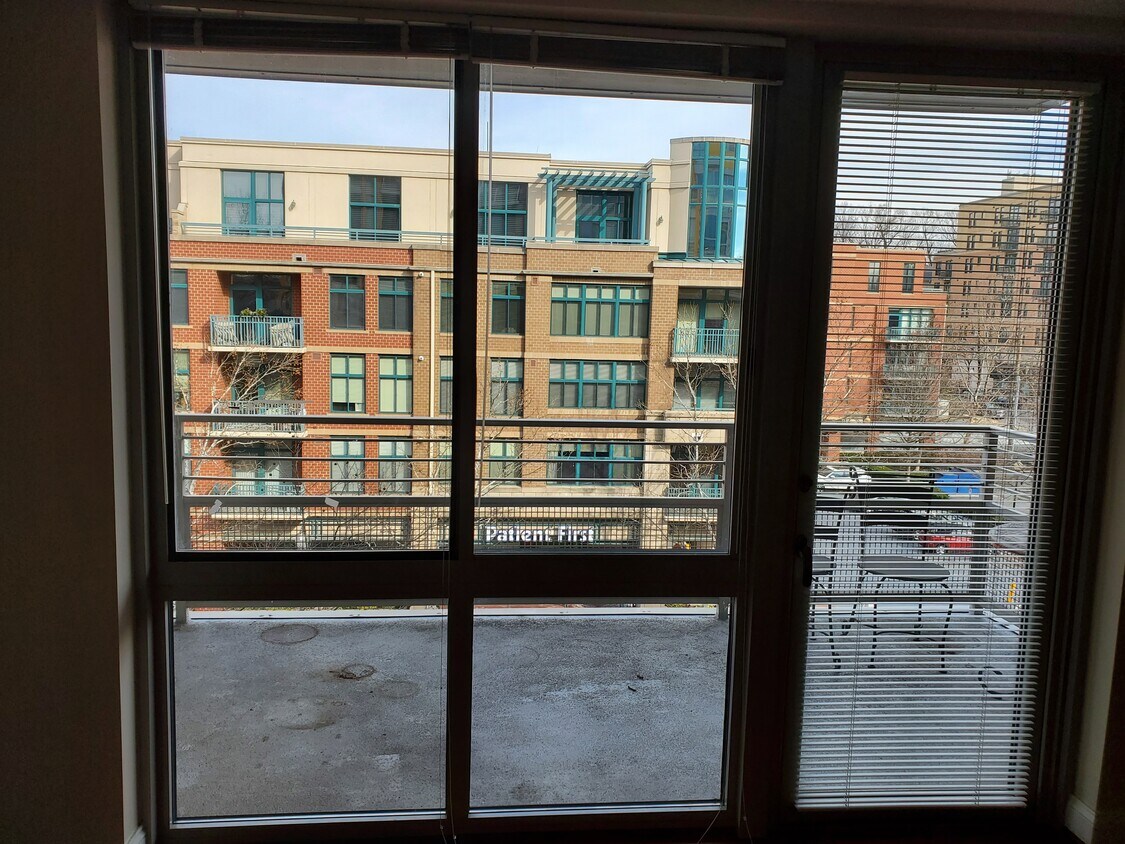 view onto Broad St. - 513 W Broad St