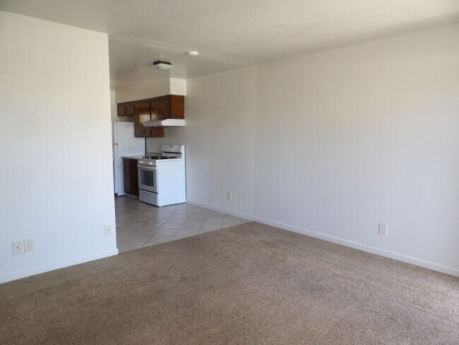 Foto del edificio - 504 W Walnut Ave