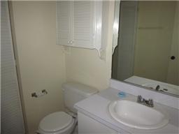 Building Photo - 5321 Pinewilde Dr