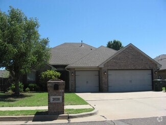 Building Photo - 2038 Thomas Trail