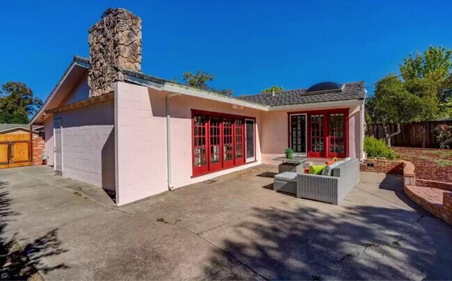 Building Photo - 42102 Cam Santa Barbara