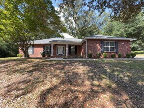 Building Photo - 6464 Outer Dr
