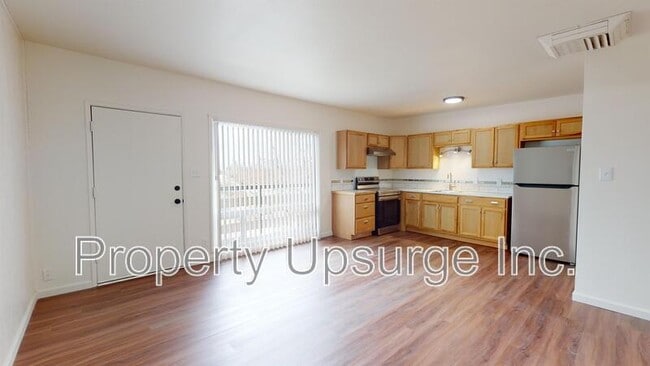 Foto del edificio - 2405 Old Eureka Way