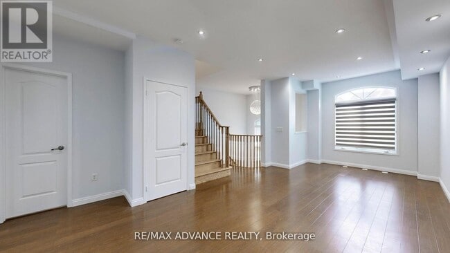 Building Photo - 46 Wyper Square