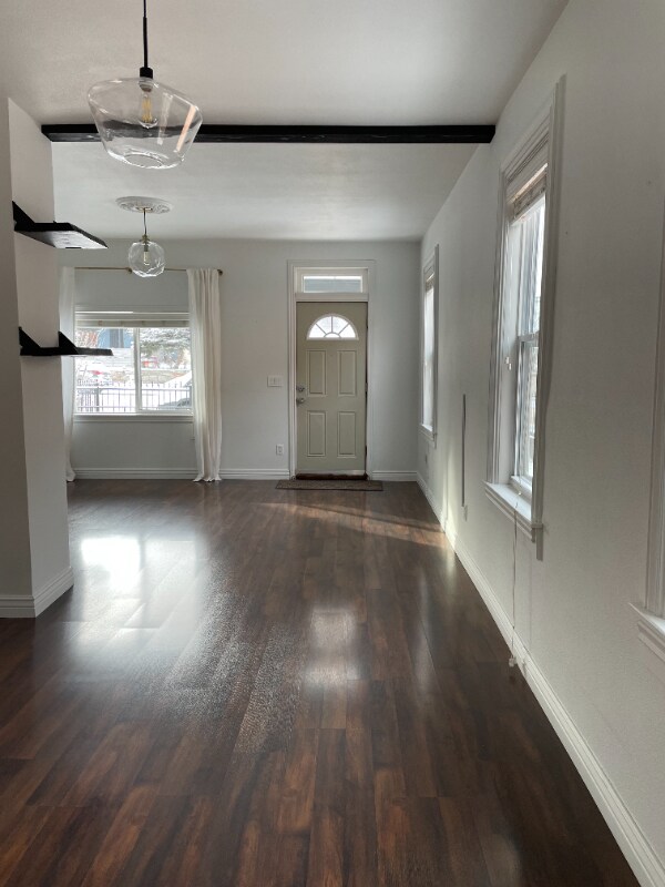 Building Photo - 1240 Kalamath St