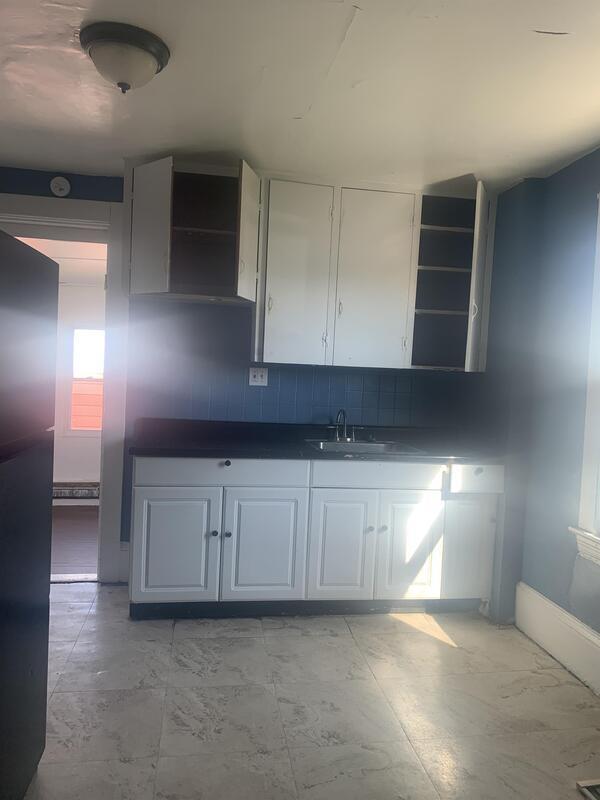 Building Photo - 1371 W 85th St