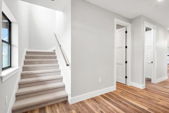 Building Photo - 203 Ave J