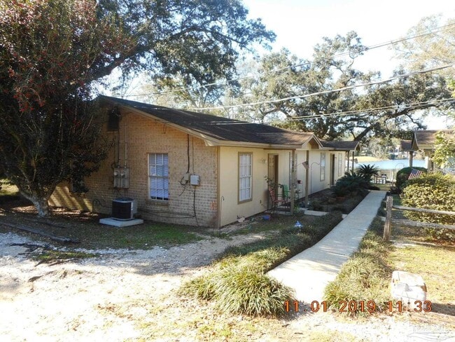 Building Photo - 5409 E Shore Dr