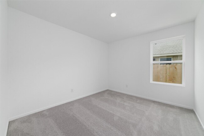 Building Photo - 3064 Huntersville Dr