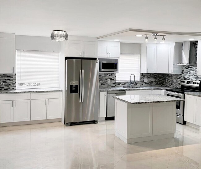 Foto del edificio - 488 Brittany K