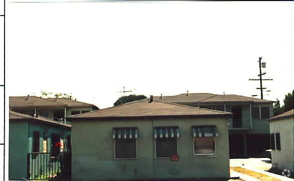 Primary Photo - 10124 California Ave