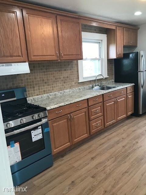 Primary Photo - 2 br, 1 bath Apartment - 19 Chestnut Ave