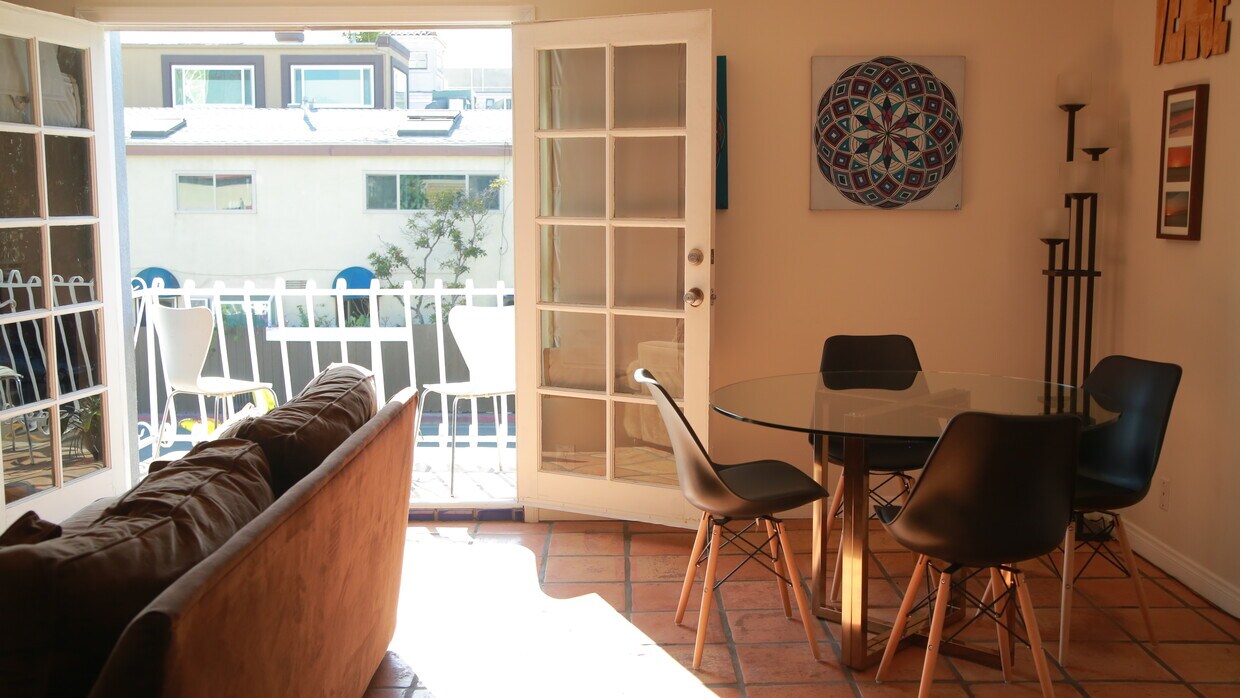 Foto principal - 3004 Pacific Ave