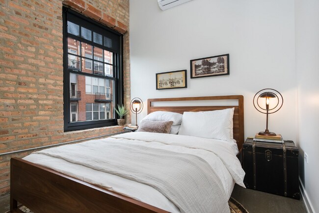 Foto del edificio - 1540 W Monroe St