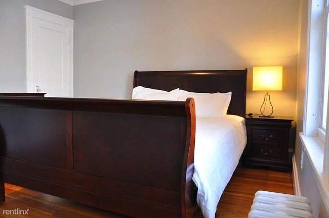 Foto del edificio - 2 br, 1 bath House - 179 Auburndale Ave