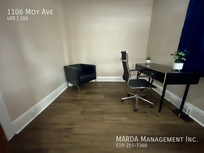 Building Photo - CHARMING 4 BED/1BATH HOUSE - WALKERVILLE +UTILITIES 1/2 MON FREE RENT!