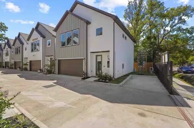 Foto del edificio - 240 Julia St