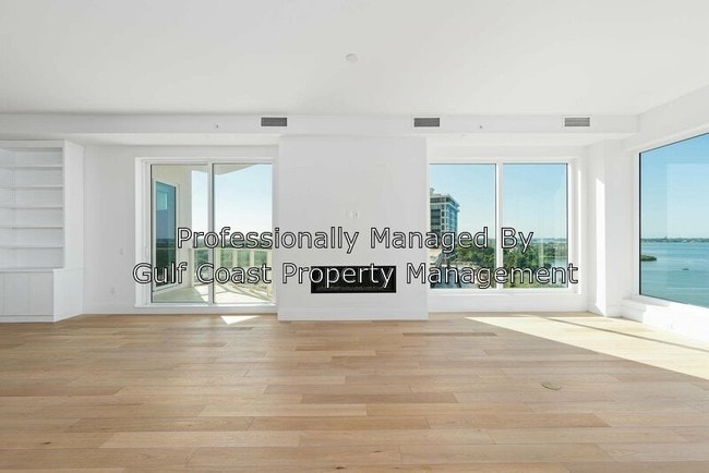 Building Photo - 624 S Palm Ave