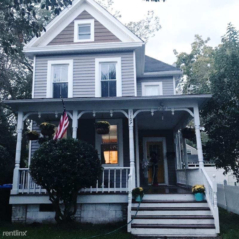 Primary Photo - 4 br, 2 bath House - 1107 Park Ave