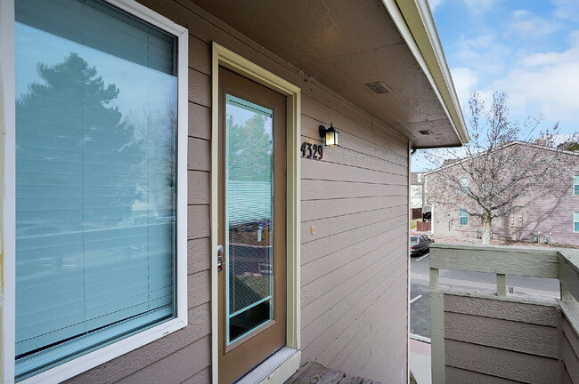 Building Photo - Charming 2-Bedroom Home in Colorado Spring...