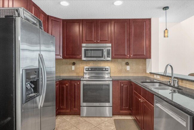 Foto del edificio - “Live Steps from Lake Eola in Thornton Par...