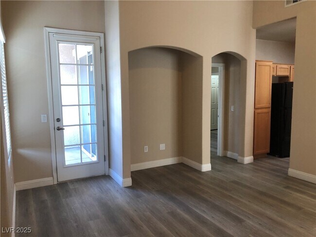 Foto del edificio - 8777 W Maule Ave